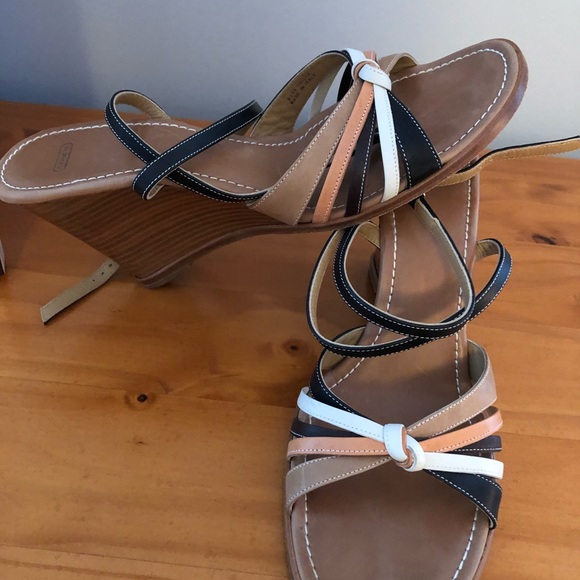 Coach Wedges - Picture 3 of 4